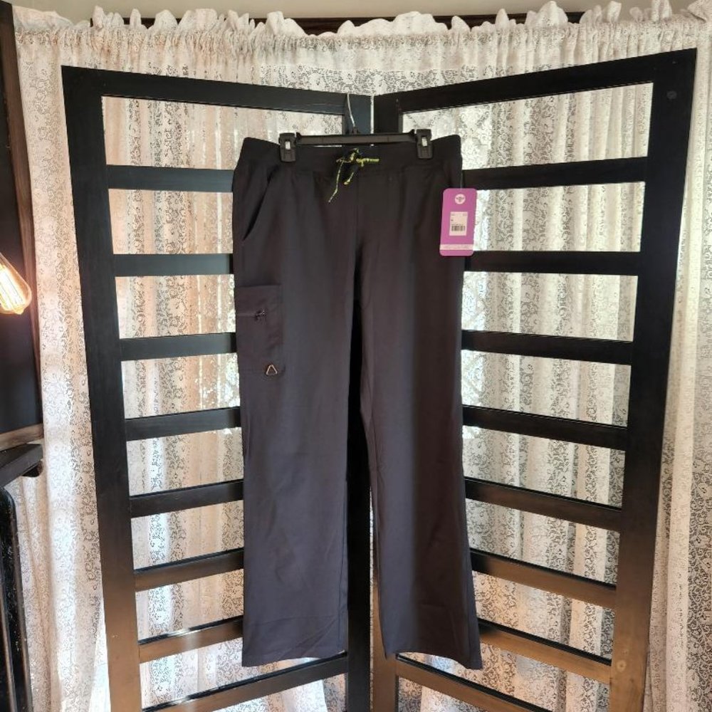 Med couture yoga transformer scrubs